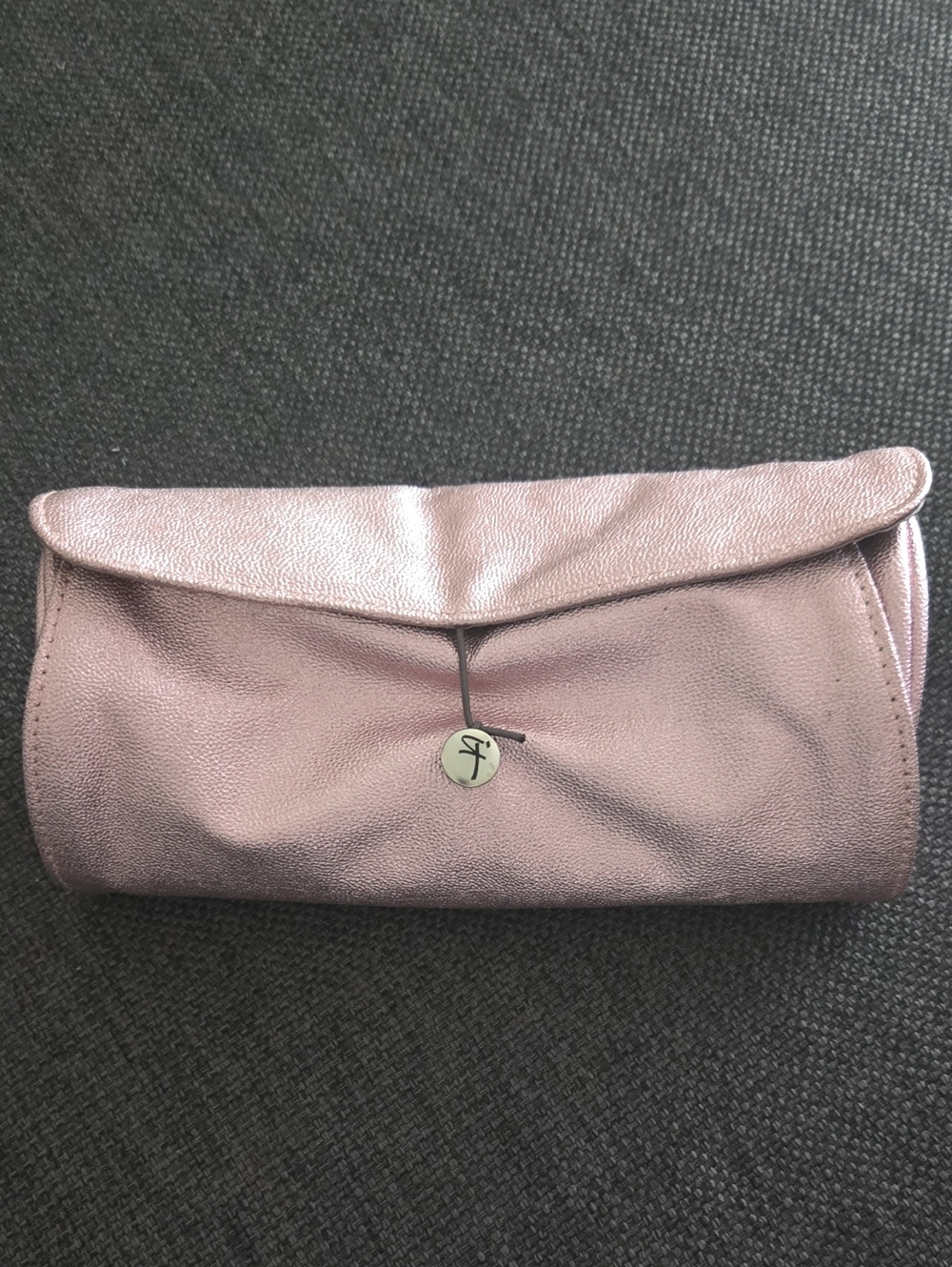 IT Brand New Make Up Bag With New IT Brushed